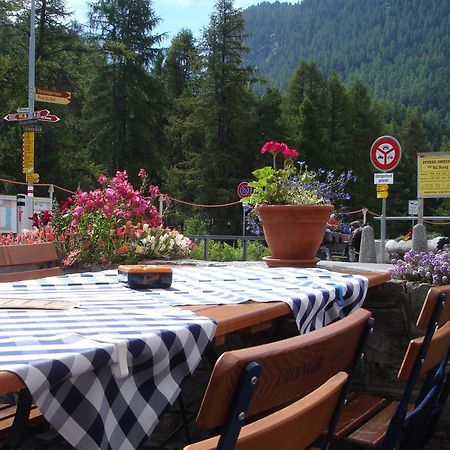 Hotel Station Pontresina Exterior foto